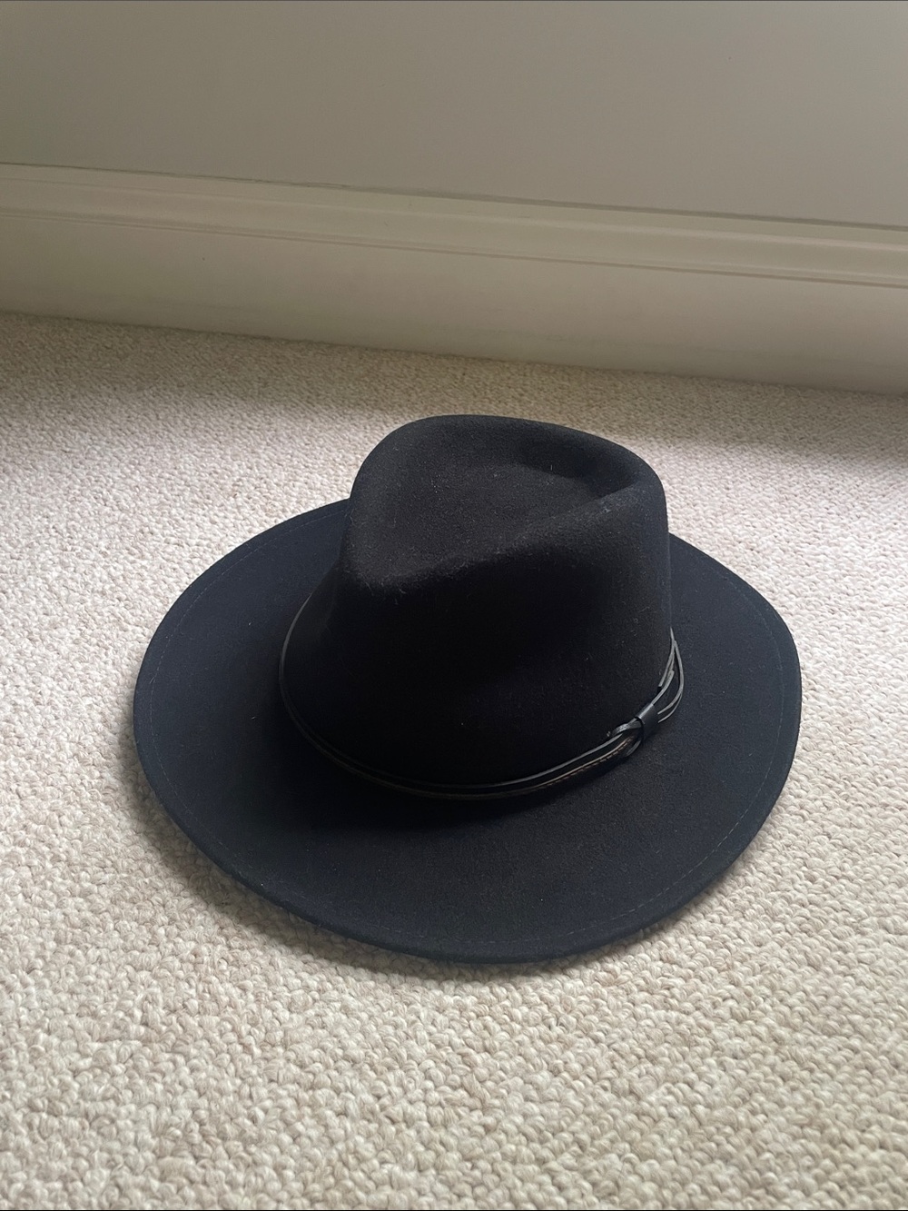 Country Gentleman Black Wool Felt Rancher Hat with Leather Trim Like New - Picture 2 of 6